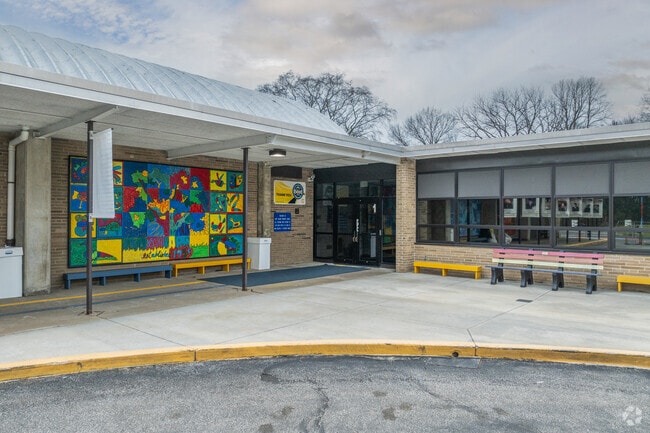 The Fort Island School offers a dynamic learning environment.