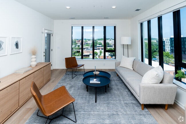 Rigsbee Collection, Durham, NC 27701 - photo 5