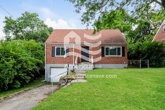 3464 Robinet Dr, Cincinnati, OH 45238