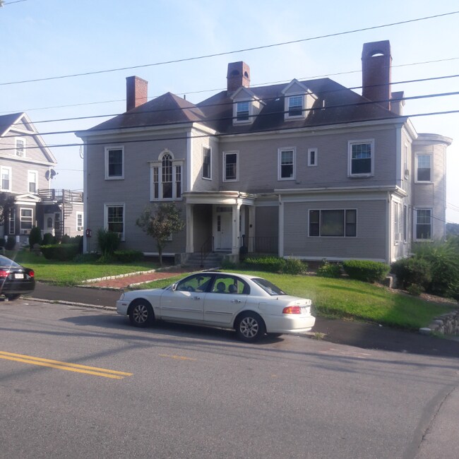 95 Summer St unit 5, Haverhill, MA 01830 - photo 2