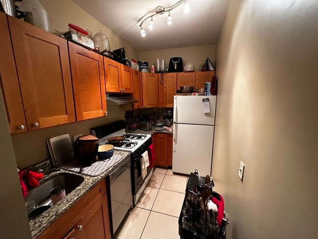 17 Highgate St unit 4, Allston, MA 02134 - photo 3