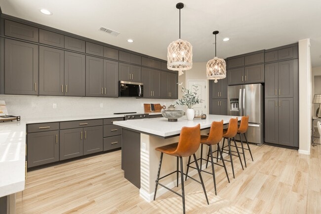 1617 W Sable Place unit 36916585, Hanford, CA 93230 - photo 4