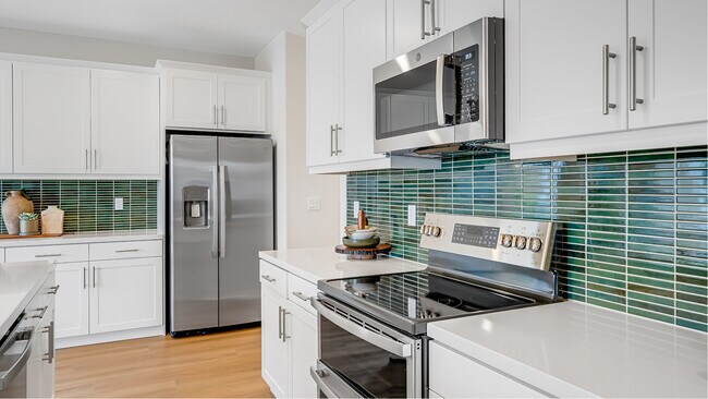 26586 Zenith Ct, Menifee, CA 92584 - photo 5