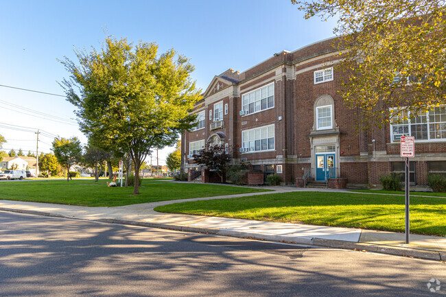Steele Elementary School in Baldwin, NY is a public school for students in grades K-5.
