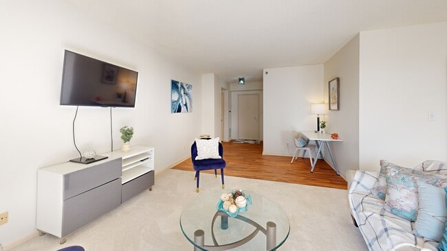 The Barkley unit 406, Arlington, VA 22204 - photo 2