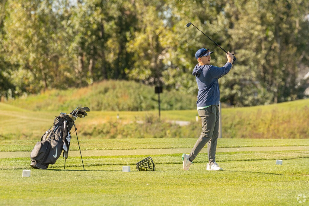 Just minutes away from Deer Creek is the challenging Osgood Golf Course.