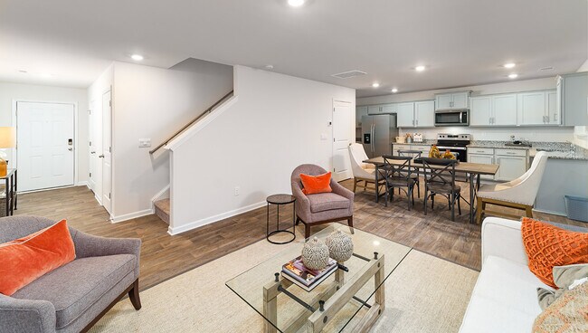 1396 5th Street Dr unit 36204732, Hickory, NC 28601 - photo 5