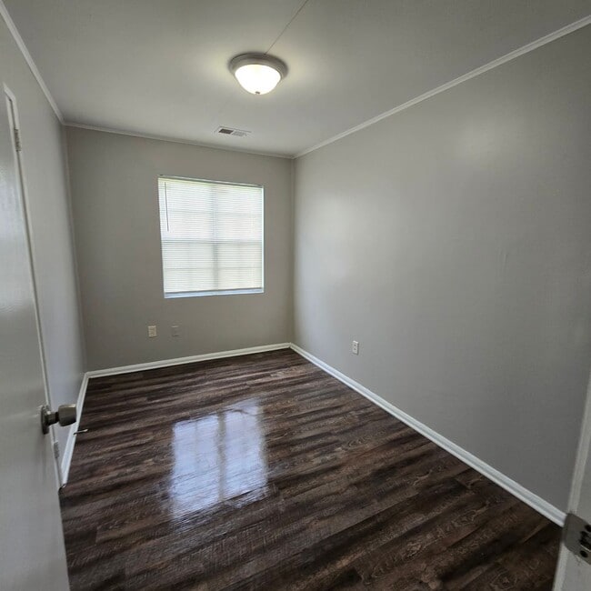 1222 Canfield Ave, Memphis, TN 38127 - photo 5