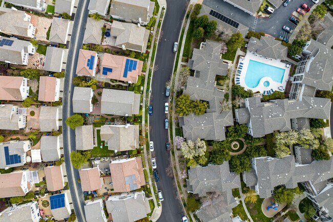 The townhomes in Valley Trails is perfect for families and outdoor activities