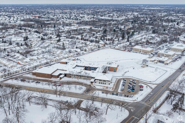 Plum Grove Jr High School