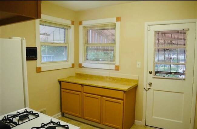 5703 18th Ave, Hyattsville, MD 20782 - photo 6