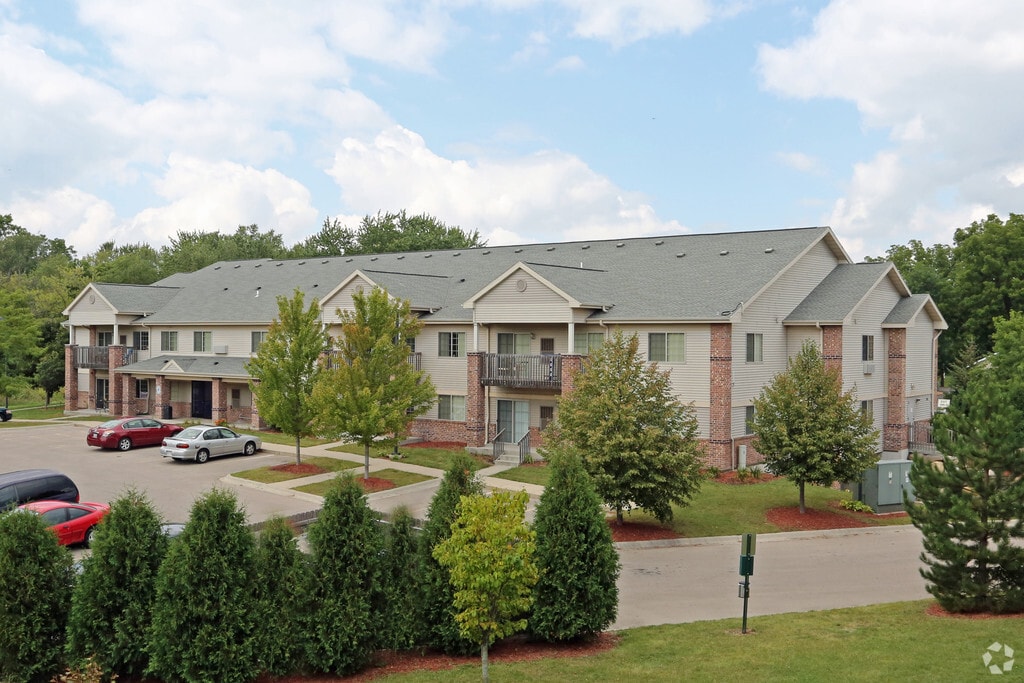 Springbrook Apartments 533539 Caine St, Whitewater, WI