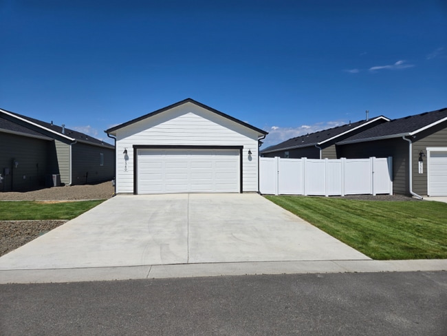 5340 E Norma Ave, Post Falls, ID 83854 - photo 2