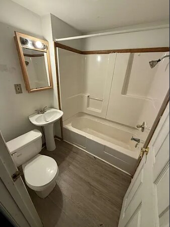 390 N Mckean St unit 4, Kittanning, PA 16201 - photo 3