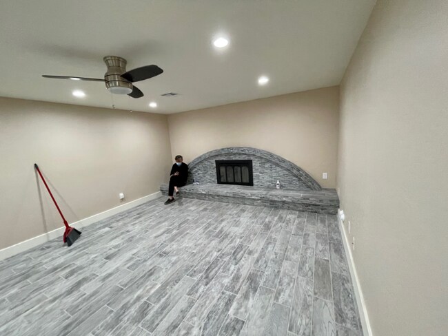 7132 W Almeria Rd, Phoenix, AZ 85035 - photo 7