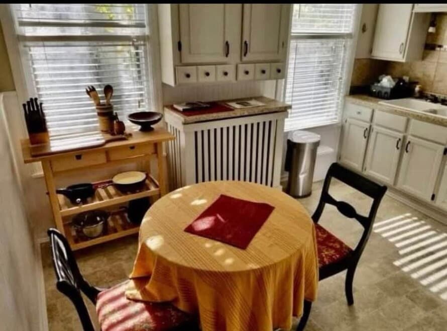 3208 Logan Ave N unit UpstairsUnit, Minneapolis, MN 55412 - photo 1