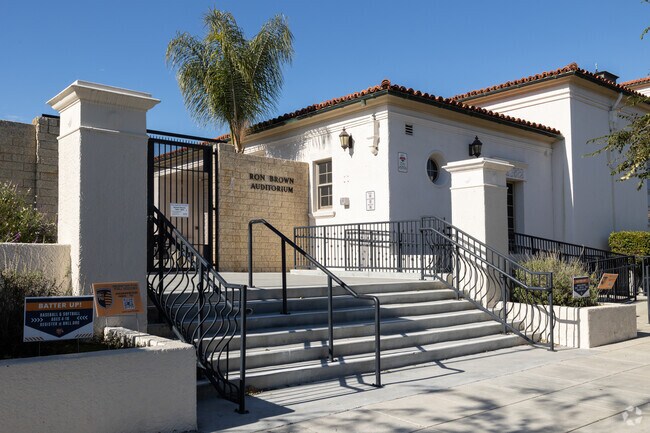 Horace Mann Elementary School has an overall A grade from Niche.