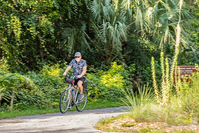 Fort Cooper State Park has trails that connect to Withlacooche bike trails.