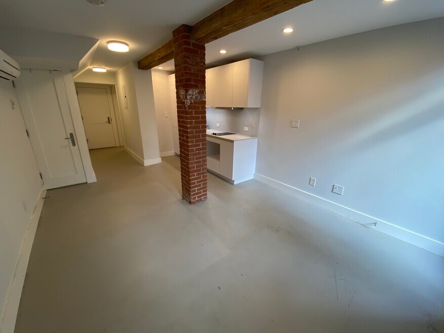 457 Massachusetts Ave unit 2, Boston, MA 02118 - photo 1