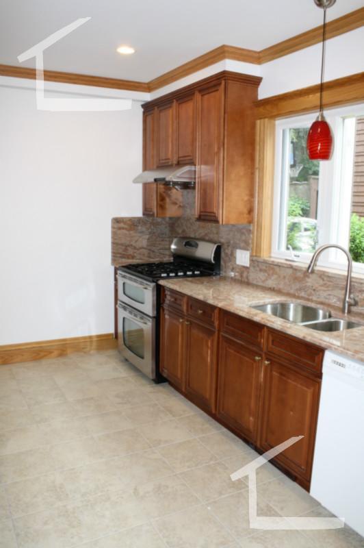 124 Columbia St Unit 1, Brookline, MA 02446
