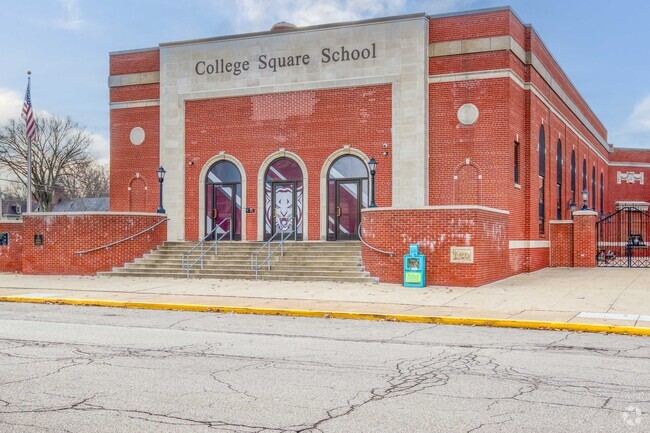 College Square Elementary boasts a 15:1 student to teacher ratio.