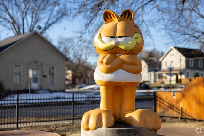 Marion is well known for being the birthplace of actor James Dean and cartoonist Jim Davis.