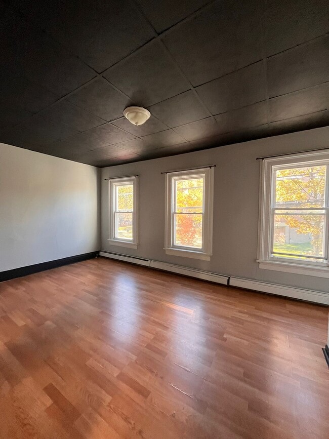 112 Linden Ave unit 2, Jersey City, NJ 07305 - photo 2