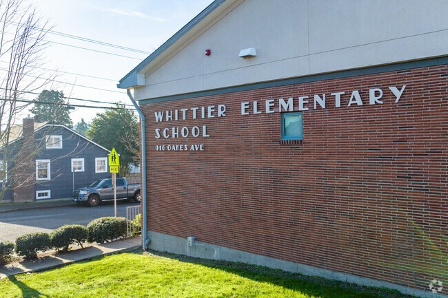 Whittier Elementary serves the city of Everett and surrounding areas.