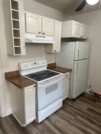 575 N Kansas St Unit B, Edwardsville, IL 62025