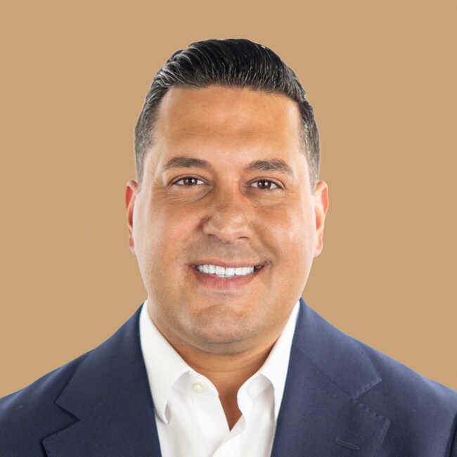 Agent Photo
