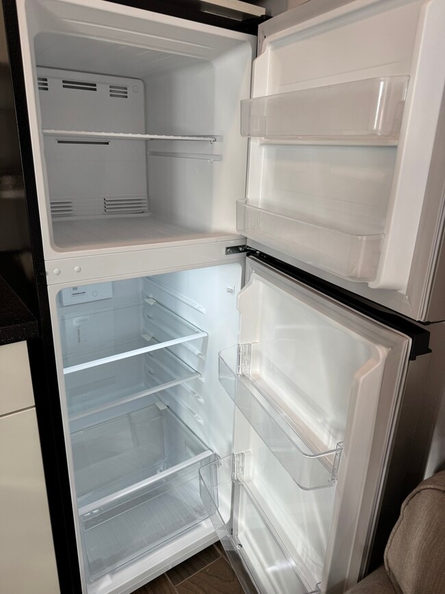 313 S Rios Ave unit Solana studio, Solana Beach, CA 92075 - photo 6