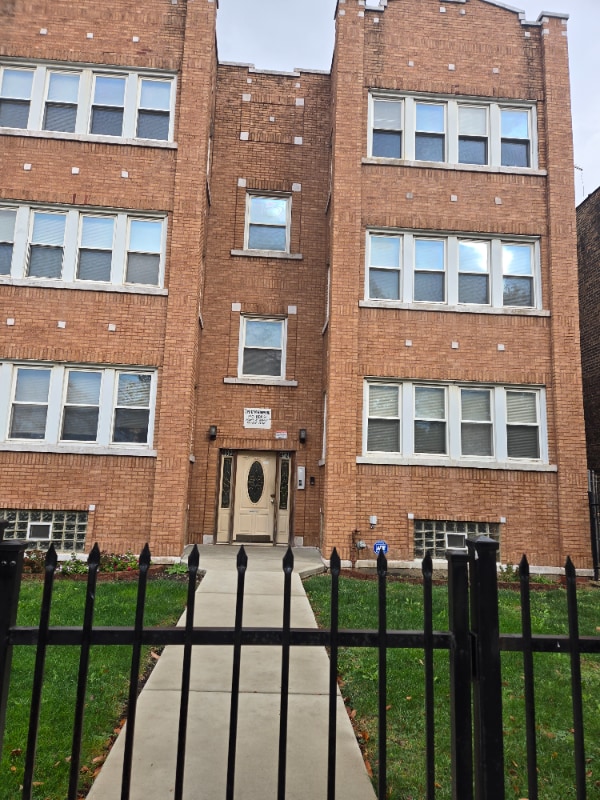 4622 W Jackson Blvd Unit 2, Chicago, IL 60644