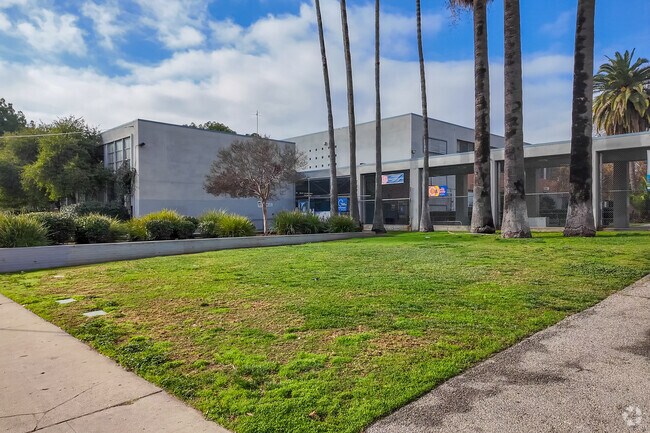 Robert Fulton College Preparatory