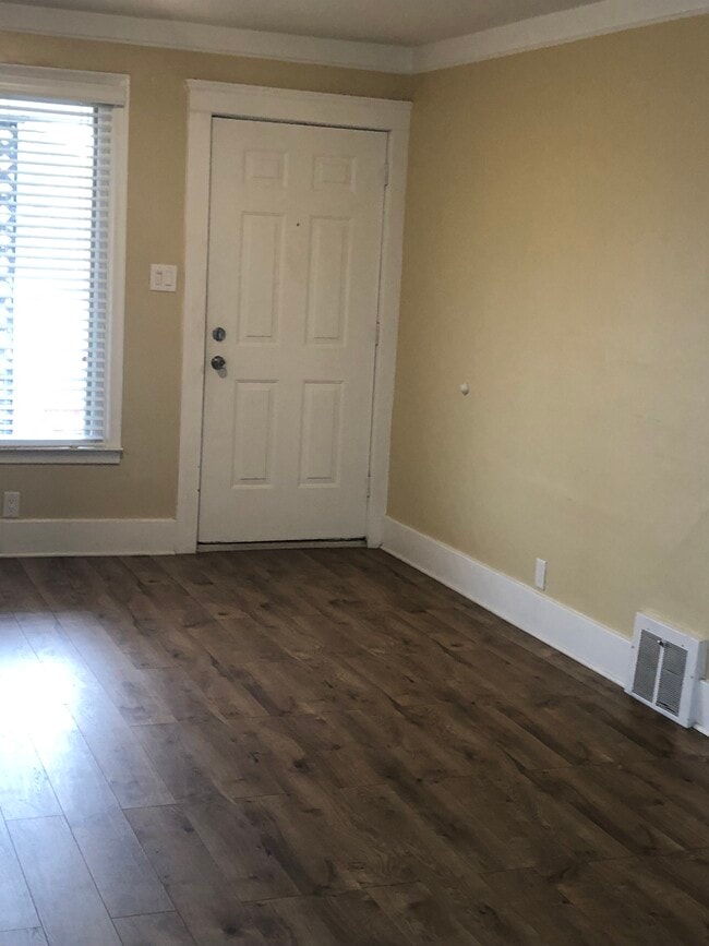 3881 Holbrook St, HamtraMcK, MI 48212 - photo 6