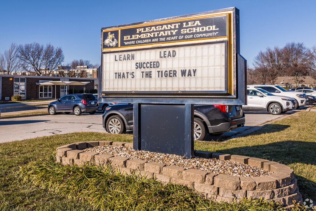 Pleasant Lea Elementary serves primary school students in Lee's Summit, Missouri.