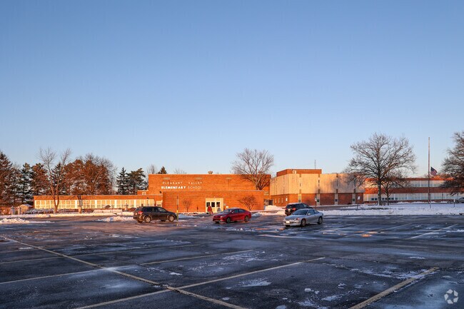 Pleasant Valley Elementary School, Parma