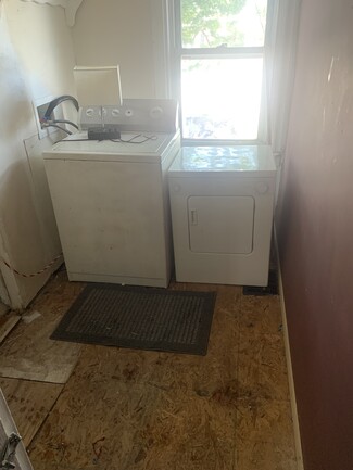 9222 Old Tyburn Rd, Morrisville, PA 19067