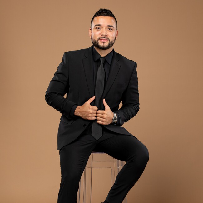 Agent Photo