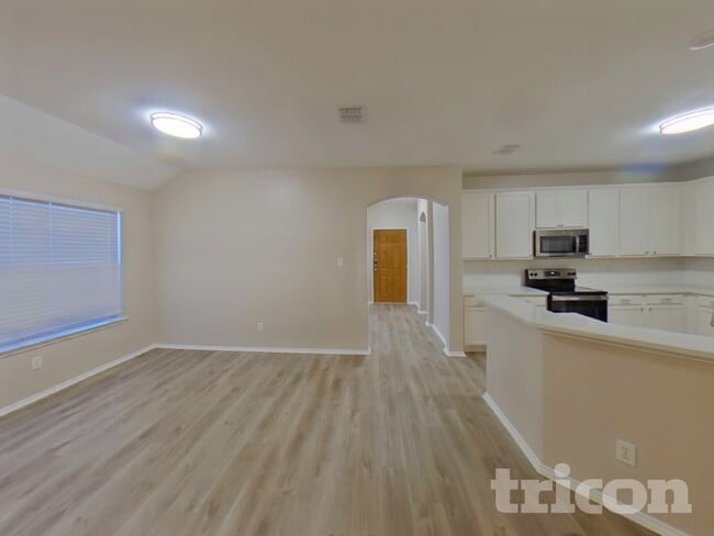 111 Rockbrook Dr, Wylie, TX 75098 - photo 4