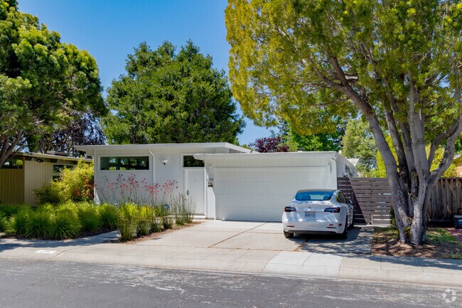 Eichler-style homes will be your dream home in Duveneck-St Francis.