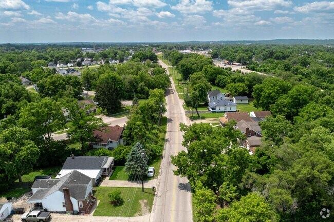 Springhill is community mixed with single-story and multi-level homes.