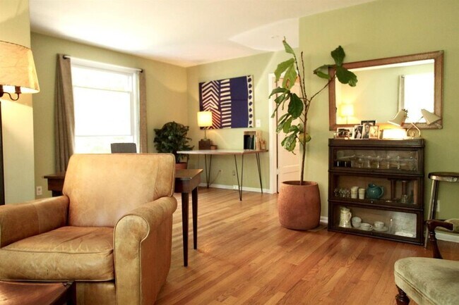 337 Beakes St, Ann Arbor, MI 48104 - photo 4