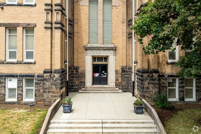 Hubbard Elementary School