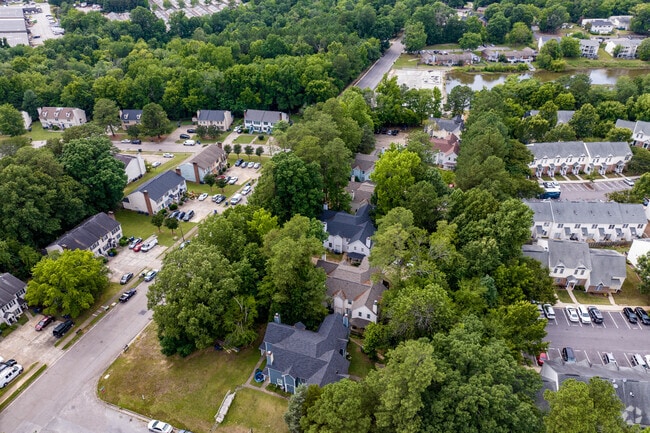 A nice balance of single-family homes and townhomes makes up the Atlantic neighborhood.