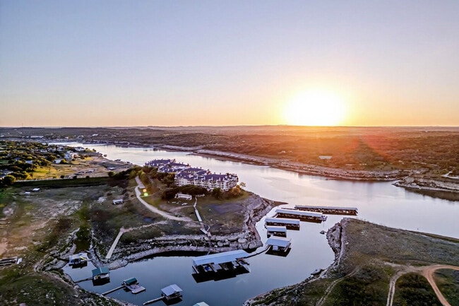 3308 Parliament Cove unit ID1295585P, Lago Vista, TX 78645 - photo 6