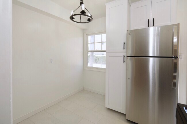 Las Palmas Apartments, San Diego, CA 92115 - photo 7