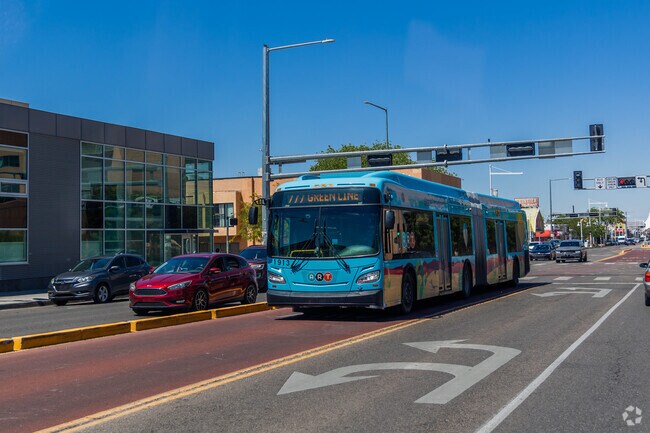 Sombra del Monte provides numerous bus stops so locals can commute easily through the neighborhood.