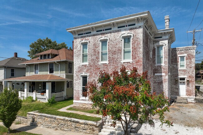 Older restored homes can be found in the neighborhood of Centennial.