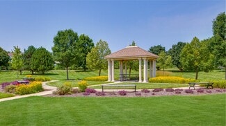 206 Neubauer, Lindenhurst, IL 60046