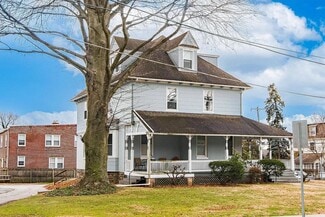 45 S Wyoming Ave Unit 1, Ardmore, PA 19003